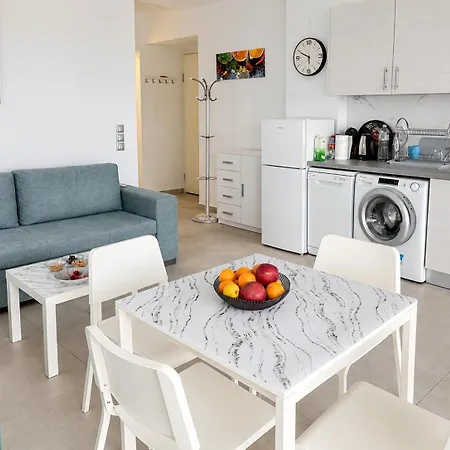 Modern Flat 100m To Sea Apartment Flogita